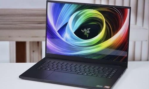 雷蛇灵刃16游戏本新品亮相：轻薄设计搭载RTX 50系列显卡，性能如何？