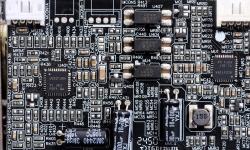 微星MEG Ai1600T PCIE5超神电源：1600W旗舰新标杆，性能与稳定性并驱